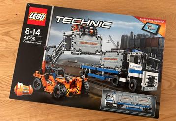 LEGO - Technic - 42062 - Containerterrein beschikbaar voor biedingen
