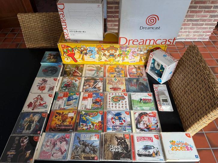 Collection Dreamcast SEGA (Japon), Games en Spelcomputers, Spelcomputers | Sega, Gebruikt, Saturn of Dreamcast, Met 2 controllers