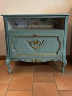 Frans brocante kastje in nieuw jasje, Ophalen, Zo goed als nieuw