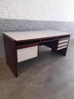 Vintage desk, Huis en Inrichting, Ophalen, Zo goed als nieuw