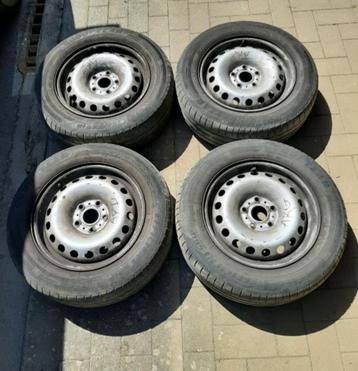 4  Kangoo / citan 15 inch stalen velgen (5×108) beschikbaar voor biedingen
