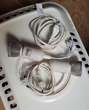 Lampes de croissance leds pour plantes.  beschikbaar voor biedingen