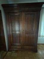 Antieke kast met leggers/hangknoppen, Huis en Inrichting, Ophalen, Eikenhout, Antiek