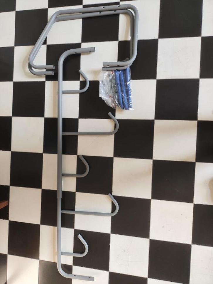 Wandrek voor 5 fietsen.  36x130x65cm, Fietsen en Brommers, Fietsaccessoires | Fietsenrekken, Nieuw, Ophalen