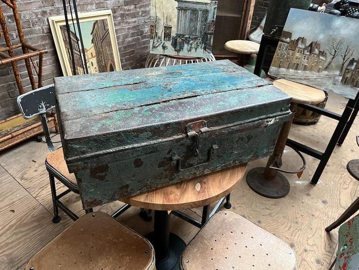 5 x Antieke Metalen koffer uit India zeer fraai Patina, Antiek en Kunst, Antiek | Woonaccessoires, Ophalen of Verzenden