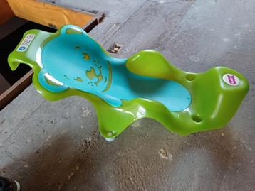Badzitje/ badligger voor baby beschikbaar voor biedingen