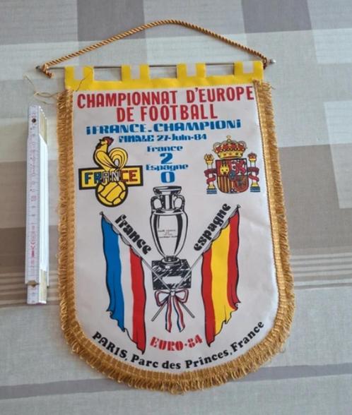 Finale vaandel Frankrijk Spanje 1984, Sport en Fitness, Voetbal, Zo goed als nieuw, Clubaccessoires, Ophalen of Verzenden