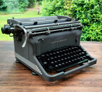 Typemachine Underwood SS. 1951. Made in USA.