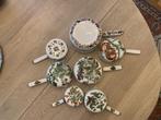 Porcelaine de Paris - Ensemble de 7 pièces avec archelle., Maison & Meubles, Cuisine | Casseroles & Poêles, Neuf, Plaque céramique