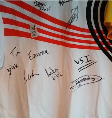 Gesigneerd Olympisch Shirt. beschikbaar voor biedingen