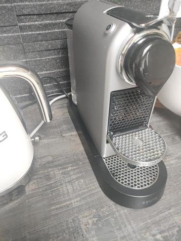 Machine Nespresso, Enlèvement, Comme neuf