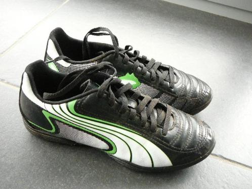 Puma zwart-groene sportschoenen zonder noppen, Sports & Fitness, Football, Utilisé, Chaussures, Enlèvement ou Envoi