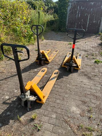 2 hydraulische transpalletten fetra beschikbaar voor biedingen