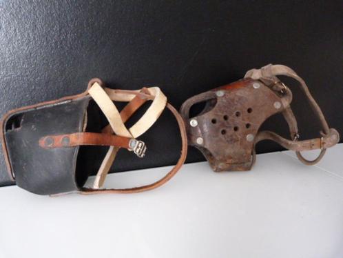 Oude lederen muilkorven - oorlogse periode ?, Verzamelen, Militaria | Algemeen, Landmacht, Ophalen of Verzenden