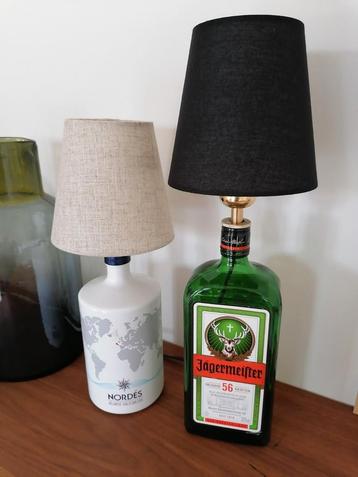 Eigen gemaakte dressoir lamp beschikbaar voor biedingen