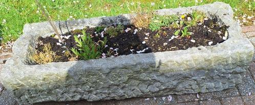 Reden voor het verplaatsen van 2 stenen troggen., Tuin en Terras, Bloembakken en Plantenbakken, Gebruikt, Steen, Tuin, Minder dan 30 cm