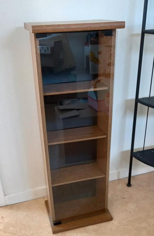 Vitrinekast voor figuren/dvd/cd's in hout en glazen raam, Huis en Inrichting, Kasten | Vitrinekasten, Zo goed als nieuw, Glas