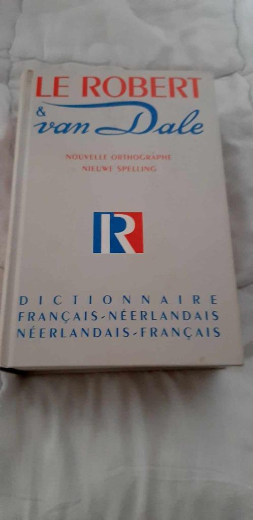 DICTIONNAIRE FRANCAIS / NEERLANDAIS, Livres, Dictionnaires, Comme neuf, Français, Van Dale, Enlèvement ou Envoi