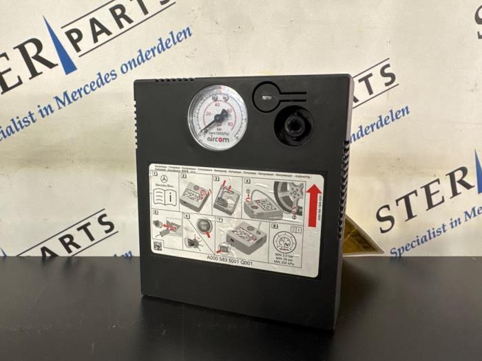 Bandenpomp van een Mercedes B-Klasse, Auto-onderdelen, Overige Auto-onderdelen, Mercedes-Benz, Gebruikt, 3 maanden garantie, Ophalen of Verzenden