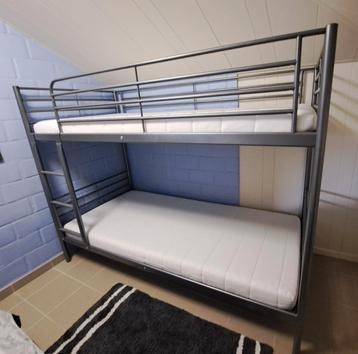 Stapelbed, incl. 2 matrassen beschikbaar voor biedingen