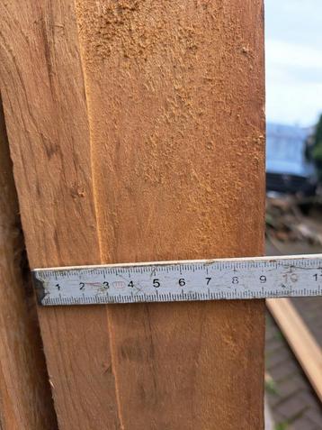 Bois divers de construction beschikbaar voor biedingen