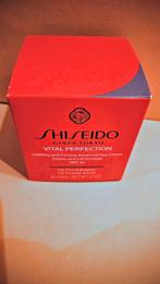 SHISEIDO Vital perfection Uplifting and Firming Advanced Day, Ophalen of Verzenden, Nieuw, Gehele gezicht, Verzorging