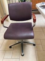 Vintage kappersstoel, Huis en Inrichting, Ophalen, Gebruikt, Paars