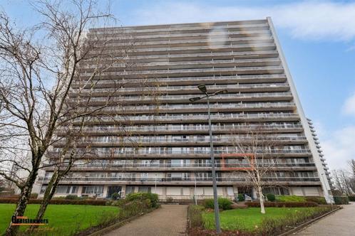 Studio met uitzicht op Rivierenhof, Antwerpen, Immo, Appartementen en Studio's te huur, Antwerpen (stad), 35 tot 50 m²