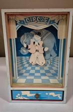 Boîte à musique Ikecho vintage fabriquée au Japon, Enlèvement ou Envoi