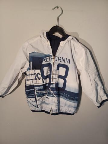 Mayoral 2 in 1 regenjas beschikbaar voor biedingen