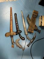 Collectie van antieke dolken en zwaarden, Antiek en Kunst, Ophalen of Verzenden