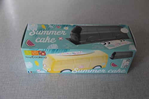Moule à gâteau en forme de van VW California ScrapCooking, Hobby en Vrije tijd, Taarten en Cupcakes maken, Nieuw, Bakvorm, Taarten