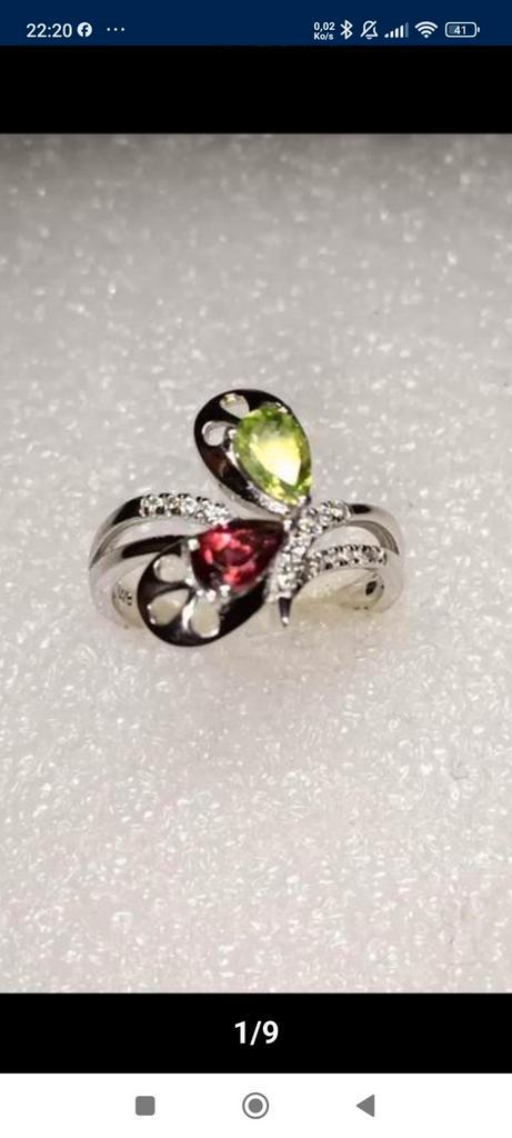 Sterling zilveren ring met granaat en peridoot, Handtassen en Accessoires, Ringen, Nieuw, Dame, Zilver, Zilver, Met edelsteen