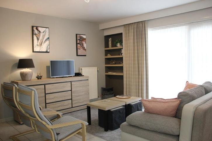 Nieuwpoort last-minute appartement 1slk 2-4 prs dijk 90m, Vakantie, Vakantiehuizen | België, Antwerpen of Vlaanderen, Appartement