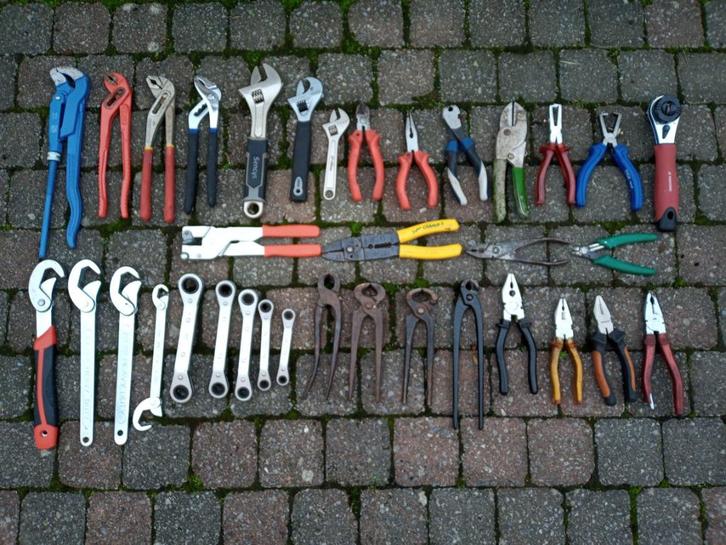 Lot de pinces et clés, Doe-het-zelf en Bouw, Gereedschap | Handgereedschap, Gebruikt, Ophalen of Verzenden