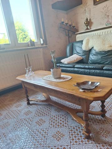 Massief eikenhouten woonkamertafel. In perfecte staat. beschikbaar voor biedingen