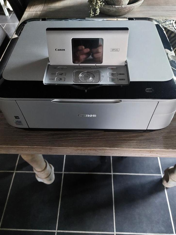 Een printer  scaner CanonPM640 met cd´s en kabel, Computers en Software, Printers, Printer, Ophalen