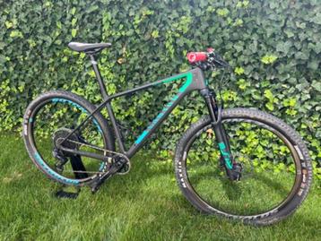 2020 Canyon Exceed CF SL 7.0 - Carbon XC-hardtail - topstaat beschikbaar voor biedingen