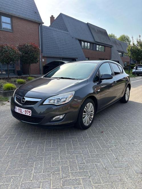 Opel Astra 1.3CDTI Euro5 70KW/95PK. Is van het jaar 2011, Auto's, Opel, Particulier, Astra, ABS, Airconditioning, Bluetooth, Boordcomputer