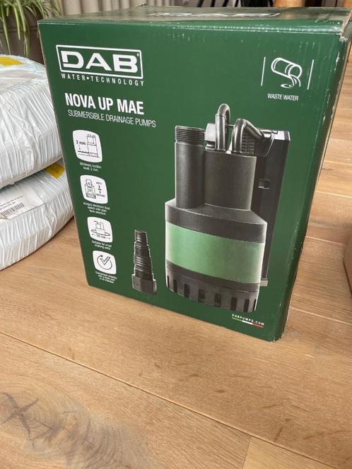 Dompelpomp Nova UP 300 MAE + toebehoren, Tuin en Terras, Waterpompen, Nieuw, Elektrisch, Dompelpomp, Ophalen