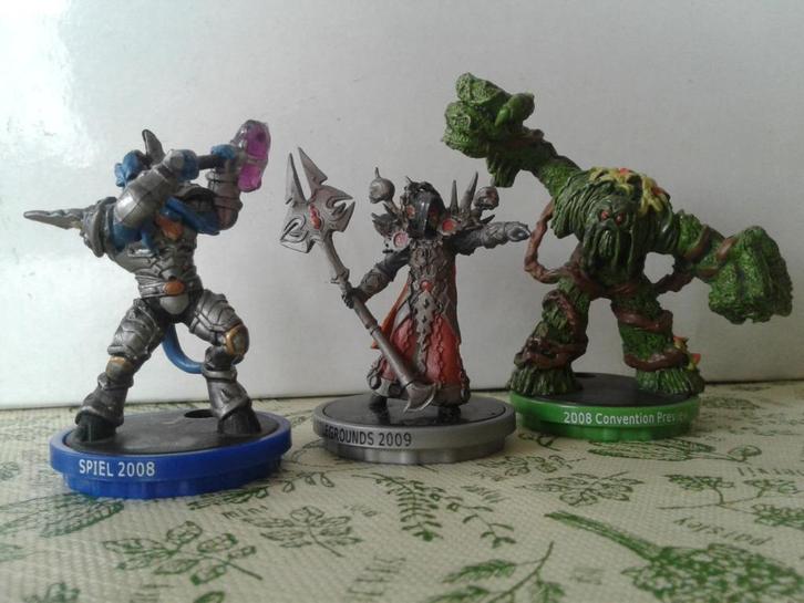 WOW World of Warcraft / promo figuren, Hobby en Vrije tijd, Gezelschapsspellen | Overige, Zo goed als nieuw, Een of twee spelers
