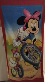 nieuwe extra grote fluwelen badhanddoek Disney Minnie Mouse, Huis en Inrichting, Badkamer | Badtextiel en Accessoires, Ophalen of Verzenden