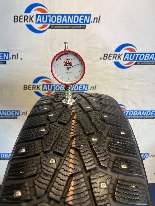 2x Pirelli Ice Zero Studded 205/55 R16 94T 205/55/16 2055516, Auto-onderdelen, Banden en Velgen, Band(en), Winterbanden, 16 inch