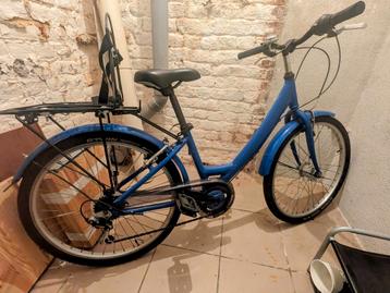 Blauwe stadsfiets 24 inch 