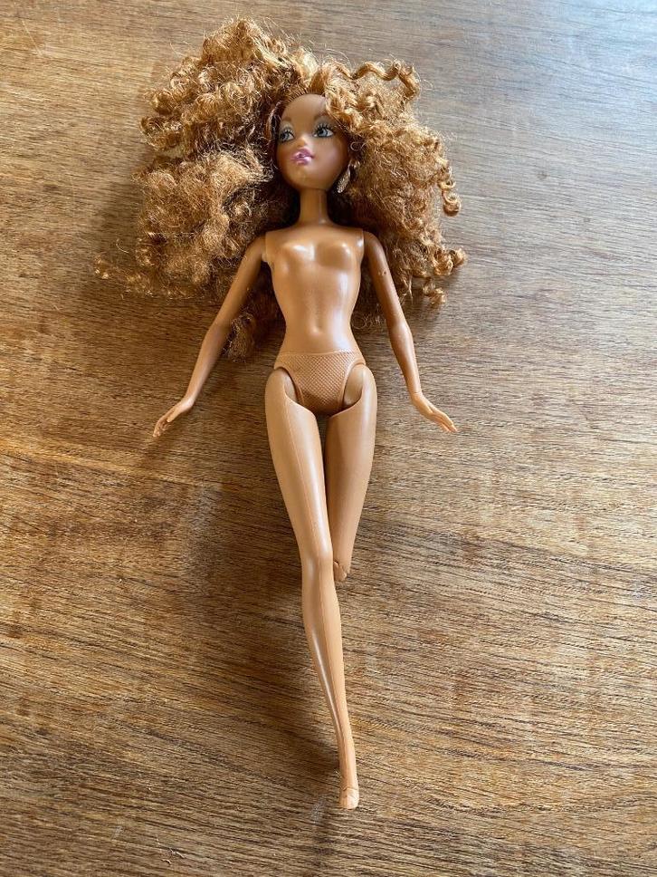 My Scene Madison 1999 China rood haar been gescheurd, Kinderen en Baby's, Speelgoed | Poppen, Gebruikt, Barbie, Verzenden