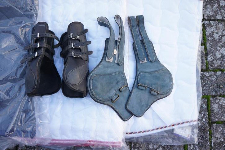 zadeldoek,getten , hoofdstel , stalband ,singel ,.stijgbeuge, Dieren en Toebehoren, Paarden en Pony's | Hoofdstellen en Tuigage