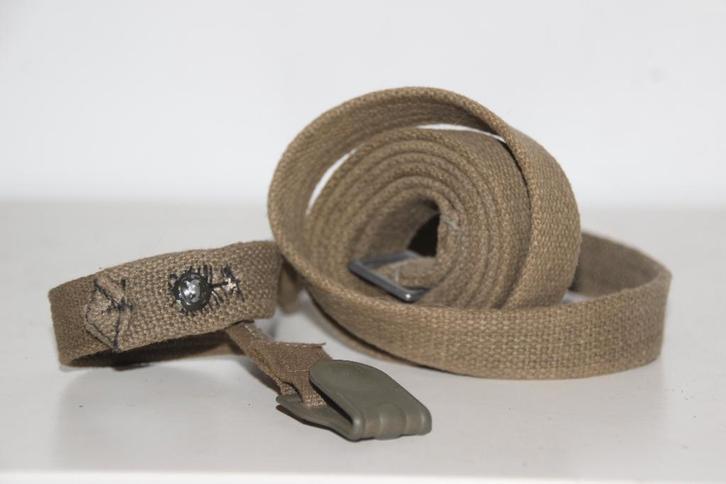 Bretelles pour masque anti gaz allemand WW2., Collections, Objets militaires | Seconde Guerre mondiale, Armée de terre, Enlèvement ou Envoi