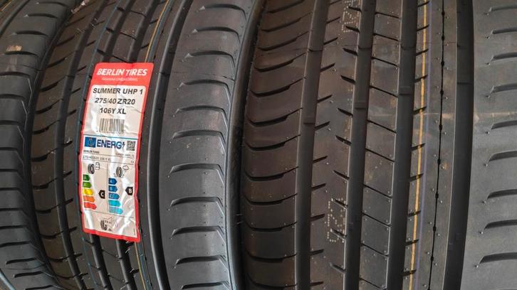 Pneus d'été 275/40r20 100€ chacun avec installation 275/40 r, Autos : Divers, Pièces de sport automobile, Comme neuf, Enlèvement