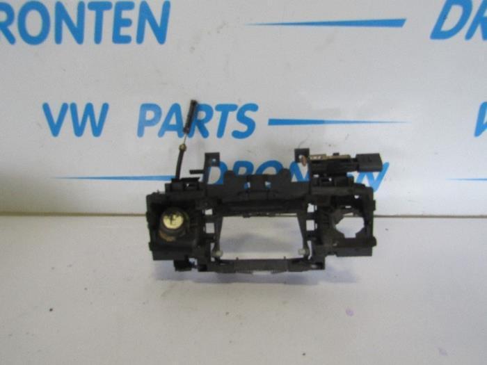 Portiergreep 4Deurs links-voor van een Audi A8, Auto-onderdelen, Carrosserie, Audi, Gebruikt, 3 maanden garantie, Ophalen of Verzenden