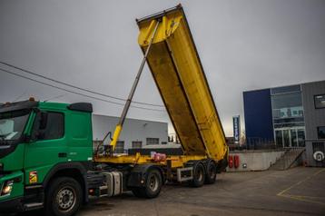 Fruehauf BENNE ENROCHEMENT (bj 2012) beschikbaar voor biedingen